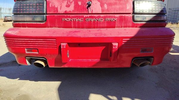 1989-1993 Grand Prix Rear Bumper Cover Assembly Oem Back Red 2 Door 12520632 — photo 1