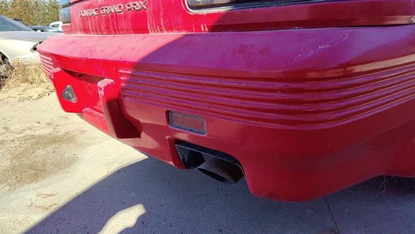 1989-1993 Grand Prix Rear Bumper Cover Assembly Oem Back Red 2 Door 12520632 — photo 3