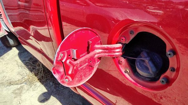 2002-2008 Dodge Ram 1500 Fuel Tank Door With Hinge Gas Lid Oem Red Pr4 6ft Bed — photo 3