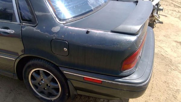 1991 Mitsubishi Galant Quarter Panel LH — photo 4