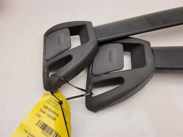 2008 Gmc Envoy Luggage Rack Roof Cross Bars Only Set Oem Pair — photo 4
