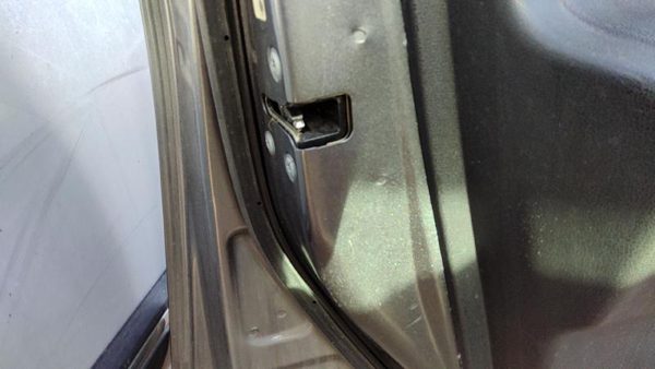 2012-2017 Nissan Versa Driver Left Front Door Latch With Rods/Cables Oem — photo 3