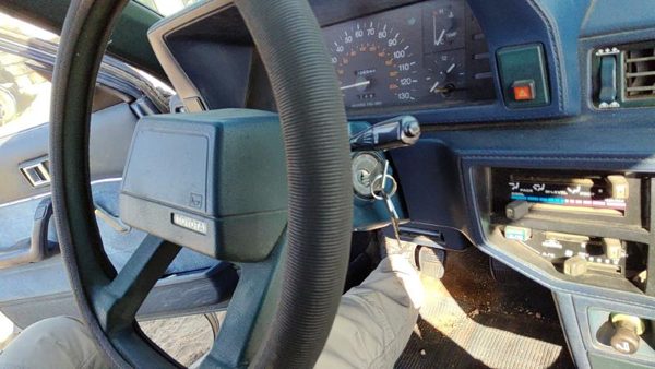 1986 Toyota Camry Steering Column — photo 4