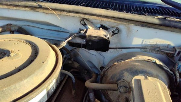 1988-2000 Gmc Sierra 2500 Windshield Wiper Motor Oem 12368702 — photo 4