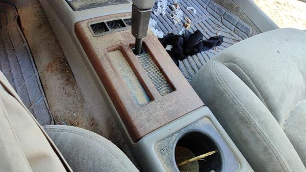 94-96 Olds 88 Trim Bezel Around Floor Shifter Oem Woodgrain Console — photo 1