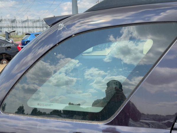 2005-2009 Chevy Equinox Passenger Right Rear Quarter Glass Back Side Window Oem — photo 4