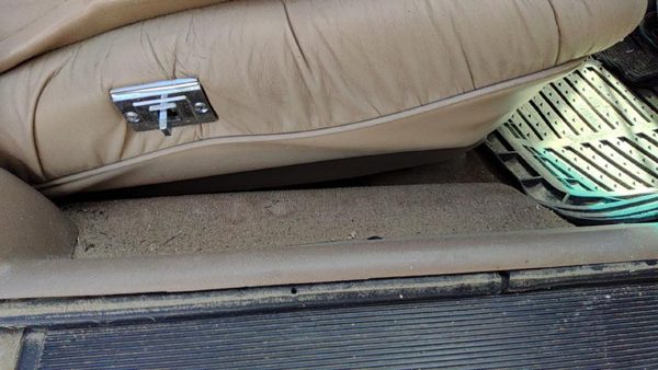 91-96 Buick Park Ave Ultra Passenger Right Power Seat Track With Motors Only Oem — photo 1