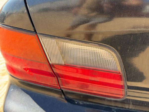 95-96 Nissan Maxima Driver Left Inner Tail Light Brake Lamp Oem Rear Lid Mounted — photo 3