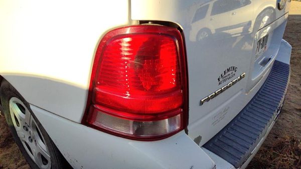 2004-2007 Ford Freestar Driver Left Tail Light Brake Lamp Oem Rear 6F2z13405aa — photo 1