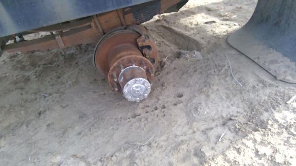 1996 Ford F450 Rear Axle Assy. — photo 3
