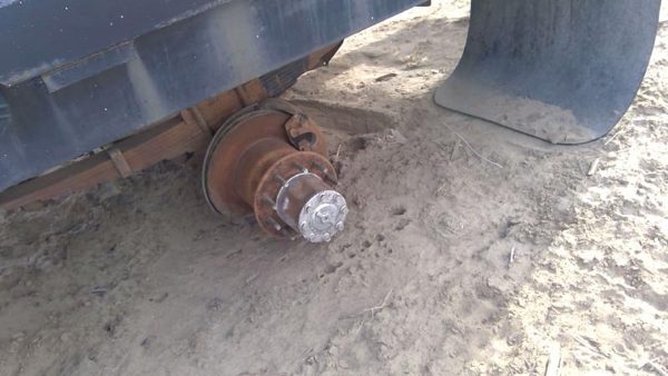 1996 Ford F450 Rear Axle Assy. — photo 1