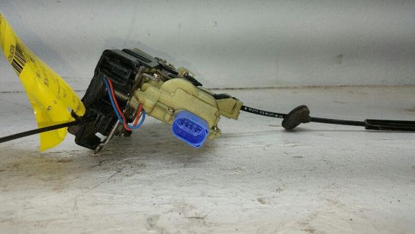 2006 Vw Jetta Driver Left Front Door Latch Assembly Oem — photo 5