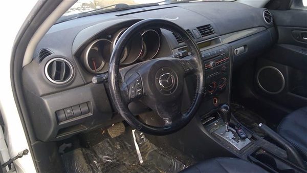2005 Mazda 3 — vehicle photo 4