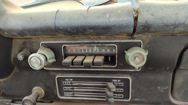 1972-1978 Ford Courier Stock Radio Oem Factory Stereo Cd Player D27Z18806D — photo 2