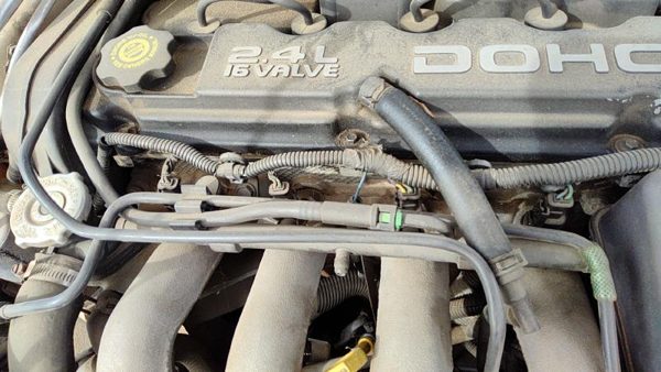 1998-2000 Dodge Stratus Complete Fuel Rail With Injectors Set Loaded Oem 2.4L — photo 1