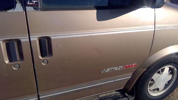 1995 Chevy Astro Front Door RH Brown — photo 4