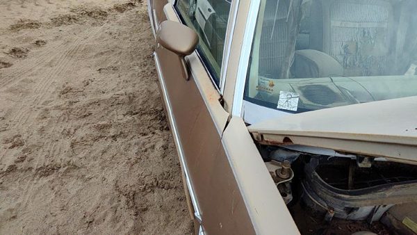 1981 Chevrolet Malibu Front Door RH Tan 20320770 — photo 6