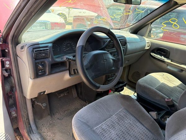 2003 Chevy Venture — vehicle photo 5