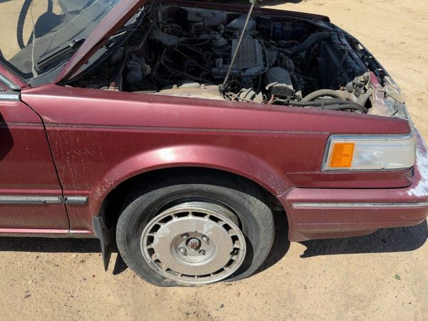1987-1988 Nissan Maxima Passenger Right Front Fender Oem 4Dr Sedan Red — photo 4