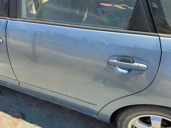 2005 Toyota Prius Rear Door LH Blue 8S2 — photo 1