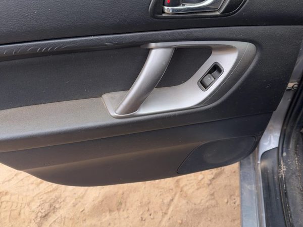 08-09 Legacy Outback Driver Left Rear Door Trim Panel With Switches Back Black — photo 2