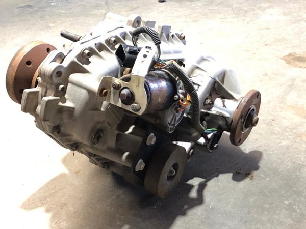 1998 Ford Explorer Transfer Case 2 Door 5SP 4X4 — photo 4