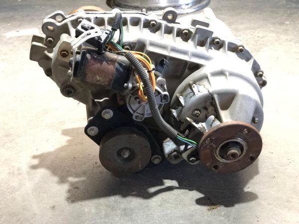 1998 Ford Explorer Transfer Case 2 Door 5SP 4X4 — photo 5
