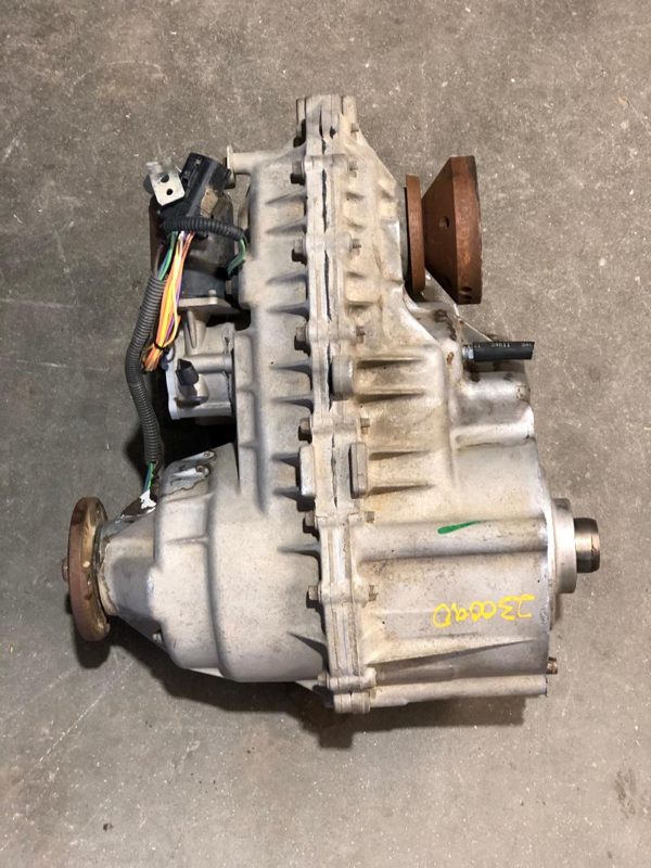 1998 Ford Explorer Transfer Case 2 Door 5SP 4X4 — photo 8