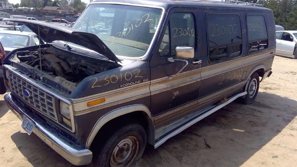 1990 Ford E150 — vehicle photo 1