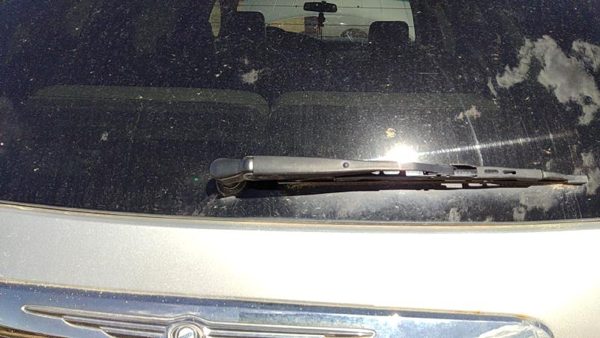 04-08 Pacifica Back Glass Wiper Arm Oem Rear Window Blade Liftgate Hatch — photo 1