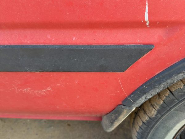 1987-1988 Toyota FX Driver Left Rear Moulding on Quarter Panel OEM — photo 2