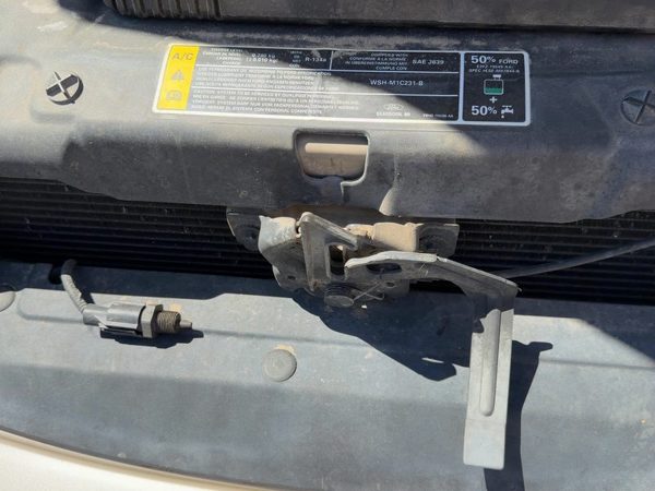 2000-2006 Lincoln Ls Hood Latch Assembly With Bracket Oem Xw4Z16138Aa — photo 1