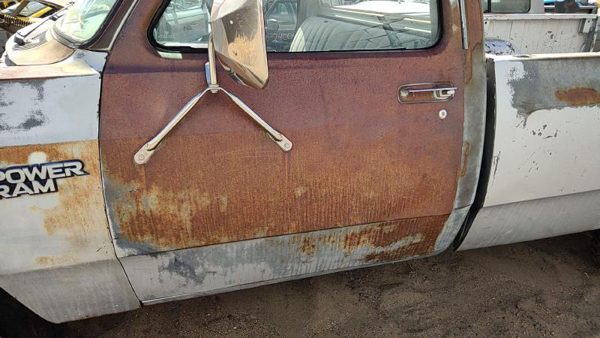 1986 Dodge Ram Front Door LH Silver — photo 1