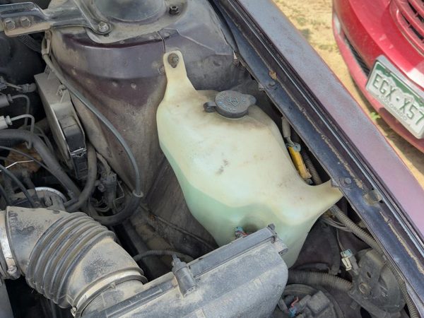 94 Olds Eighty Eight Windshield Washer Fluid Reservoir With Pump Oem Wiper Tank — photo 3