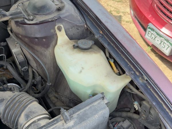 94 Olds Eighty Eight Windshield Washer Fluid Reservoir With Pump Oem Wiper Tank — photo 4