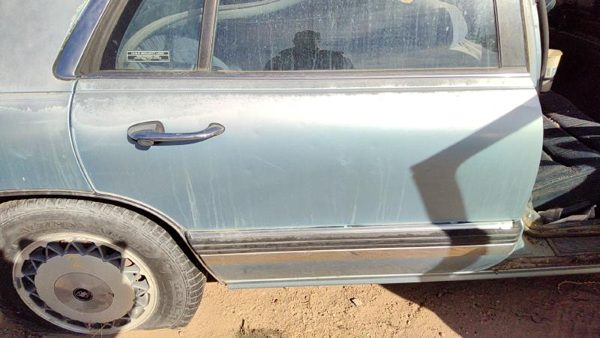 1993 Buick LeSabre Rear Door RH Blue — photo 2