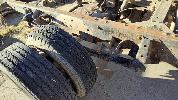 95-16 Isuzu Npr Back Rear Leaf Spring Oem — photo 2