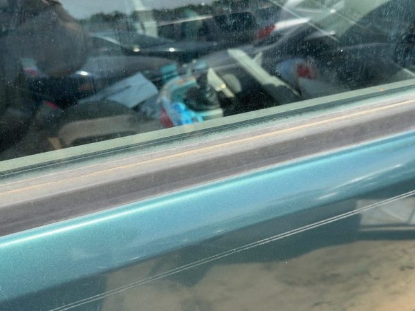 91-97 Isuzu Rodeo Passenger Right Front Moulding From Door Oem Trim Strip — photo 2