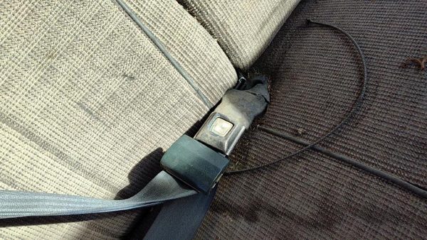 87-91 F250 Pickup Passenger Right Front Seat Belt Buckle Receiver Oem Gray — photo 7
