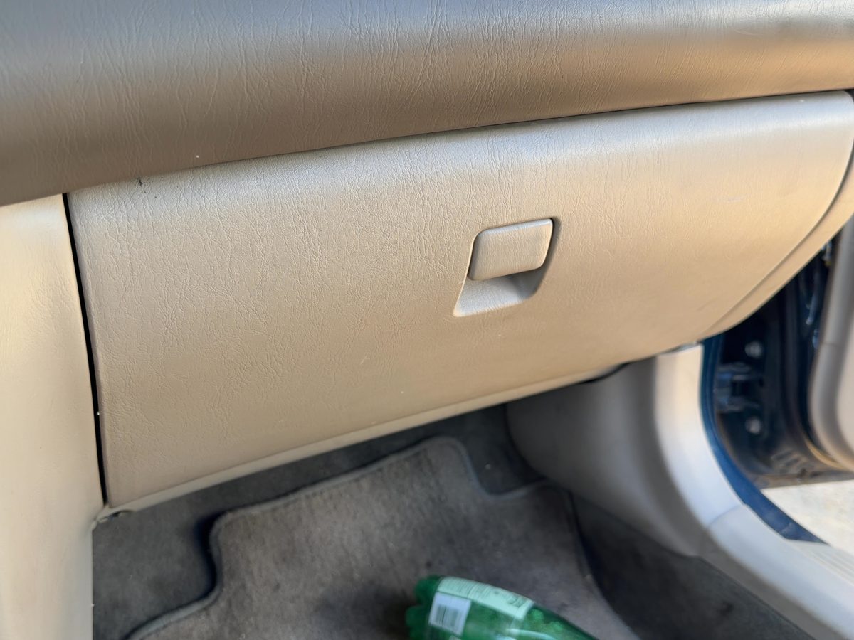 98-02 Toyota Corolla Glove Box Assembly Complete Door With Latch Oem Beige Fa40