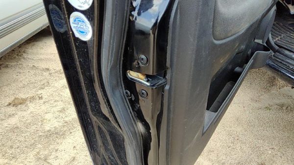 2004-2012 Gmc Canyon Driver Left Front Door Latch With Rods/Cables Oem 15112733 — photo 3