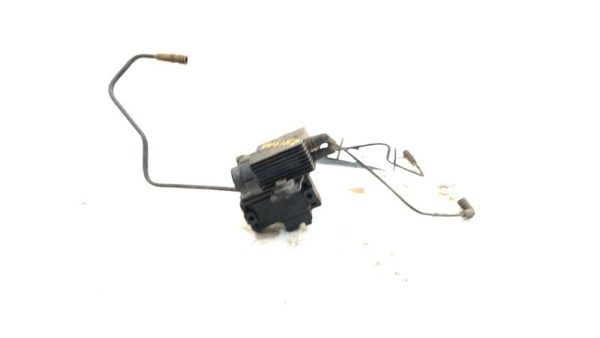 1992 Chevy S10 Pickup Vacuum Valve Assembly Oem With Mount Bracket — photo 5