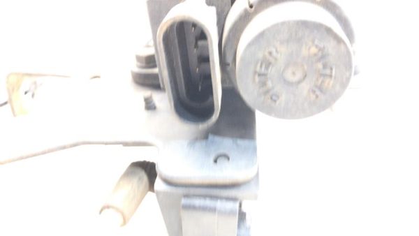 1992 Chevy S10 Pickup Vacuum Valve Assembly Oem With Mount Bracket — photo 4