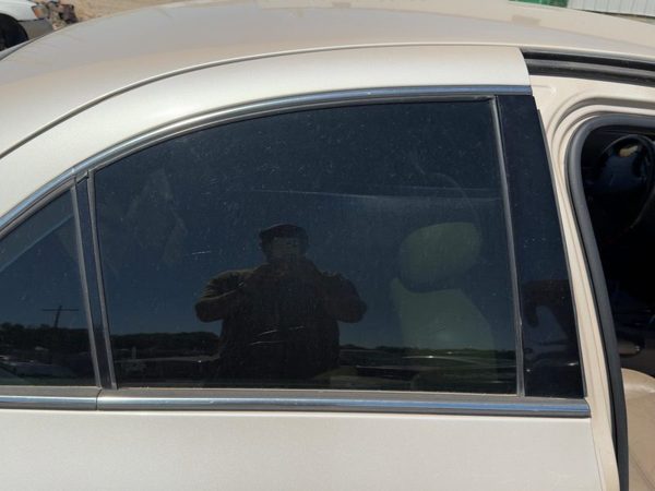 2001-2002 Lincoln LS Passenger Right Rear Side Window Door Glass XW4Z5425712AA — photo 2
