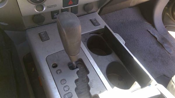 2006 Nissan Titan Floor Shifter Lever Assembly Shift Unit Automatic Transmission — photo 5