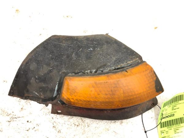 1970-1973 Nissan 240Z Driver Left Front Turn Signal With Mount Panel Housing Oem — photo 1