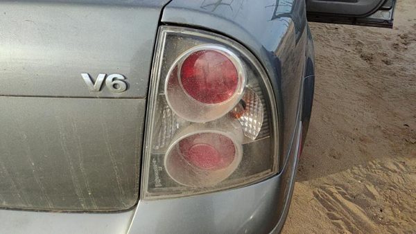 2001-2005 Vw Passat Passenger Right Tail Light Brake Lamp Oem Rear 3B5945096ac — photo 3