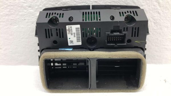 2005-2011 Cadillac Sts Rear Console Ac Heater Control With Vents Heated Seat Oem — photo 6