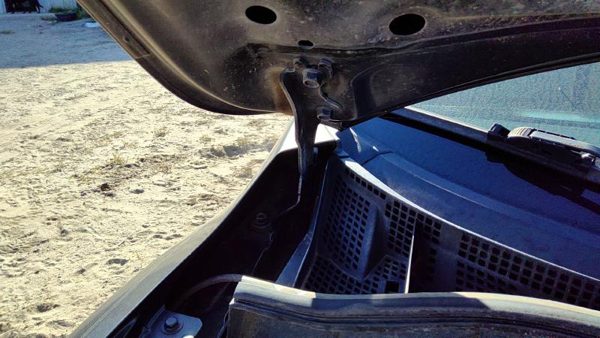 2010 Mazda 3 Hood Hinge RH 38R Graphite Mica Pair LH And RH — photo 5