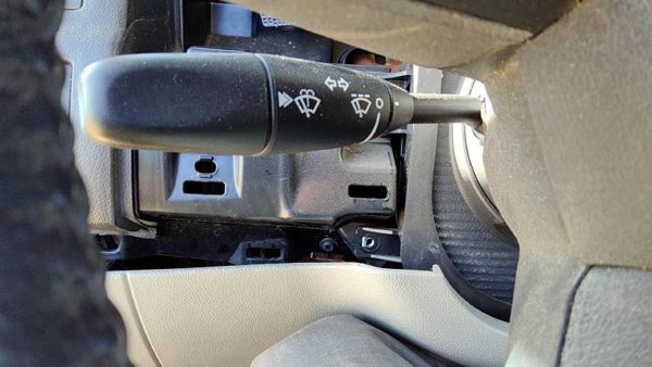 05-10 300 Turn Signal Switch Windshield Wiper Column Control Lever Assembly — photo 3